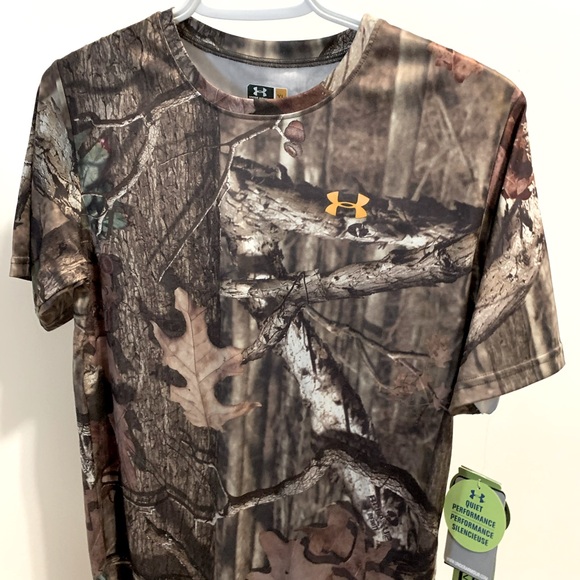 NWT Under Armour youth performance top - Picture 1 of 6